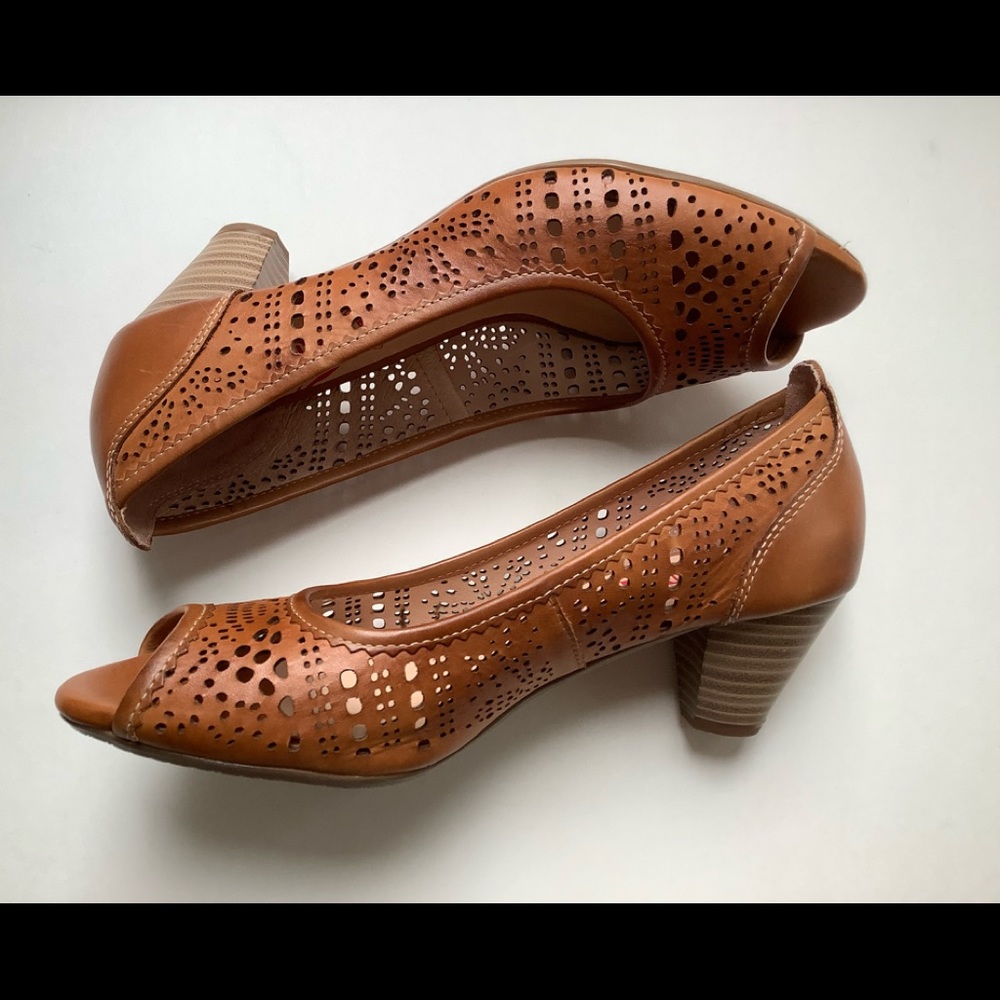 Pikolinos Size 39 Tan Leather Open-toe Pumps NWT